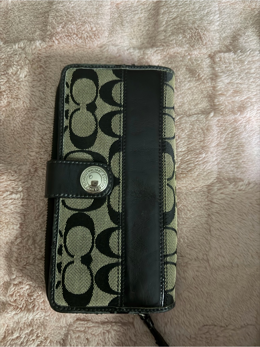 Coach Black Trim Signature Logo Long Wallet